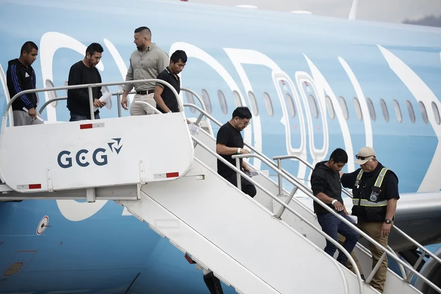 Costa Rica Receives First Deportee Flight from the US