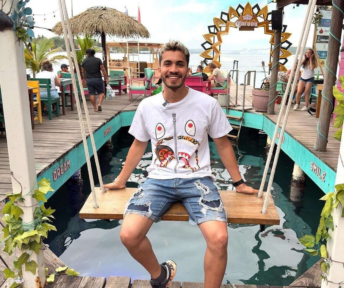 История успеха Araya Vlogs: от хобби до более чем миллиона подписчиков