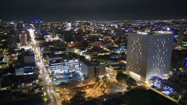 В Коста-Рике введено регулирование электроэнергии из-за низкого уровня воды